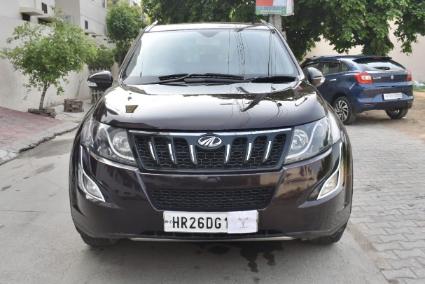 XUV 500 1.9 FWD W10 AT 2017