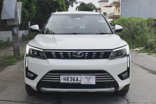 XUV300 W8 BS6 MT 2021