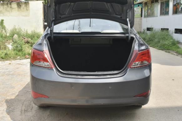 VERNA 1.6 S AT 2015
