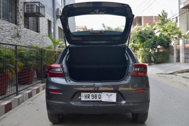 BALENO ALPHA AGS AT 2024