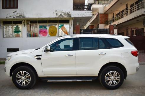 ENDEAVOUR 3.2 4WD TITANIUM+ AT 2016
