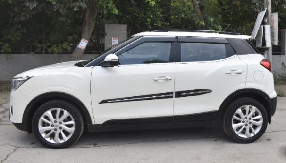 XUV300 W8 BS6 MT 2021