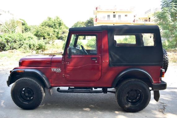 THAR CRDE 4WD MT 2018