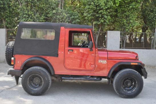 THAR CRDE 4WD MT 2018