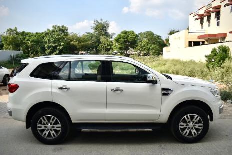ENDEAVOUR 3.2 4WD TITANIUM+ AT 2016
