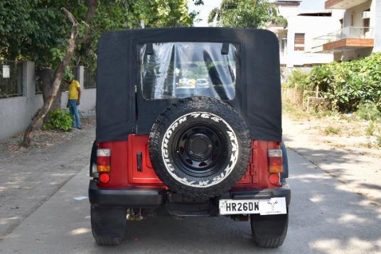 THAR CRDE 4WD MT 2018