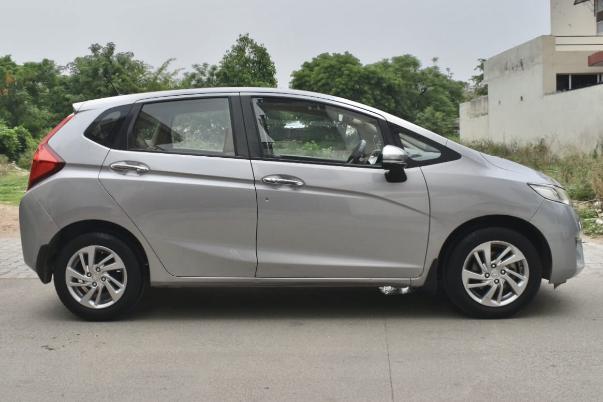 HONDA JAZZ 1.2 VX CVT AT 2018