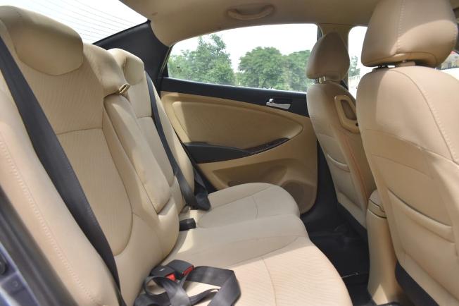 VERNA 1.6 S AT 2015