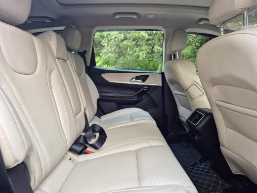 XUV 700 AXT DSL AT 2022