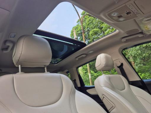 XUV 700 AXT DSL AT 2022